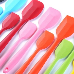 Lag luam wholesale Customized Silicone Roj Hmab Kub Resistant Kitchen Cake Cooking Baking Silicone Spatula